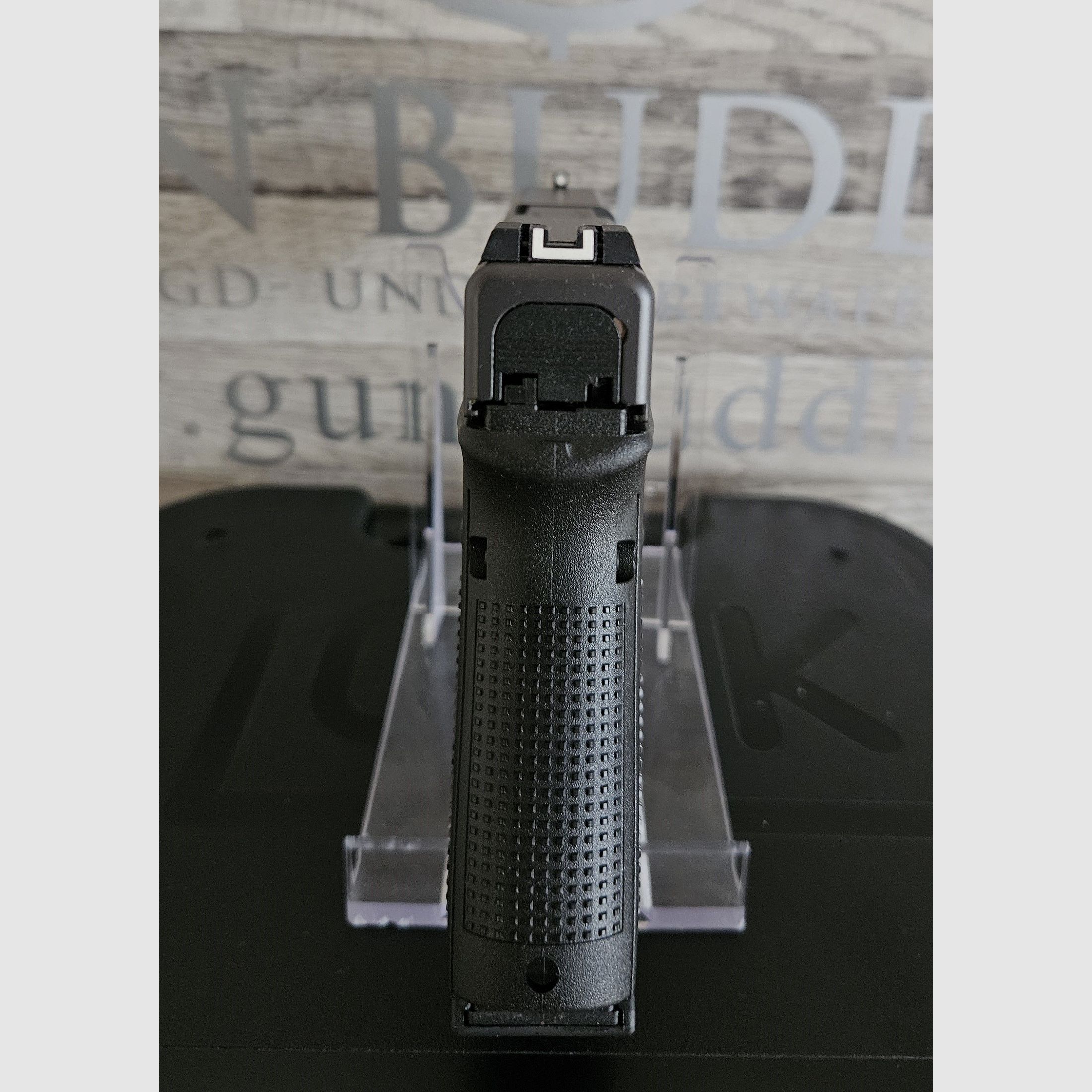 Pistola Glock 19 Gen.4 Cal. 9mm Luger - envío gratis - Producto nuevo del comercio especializado -