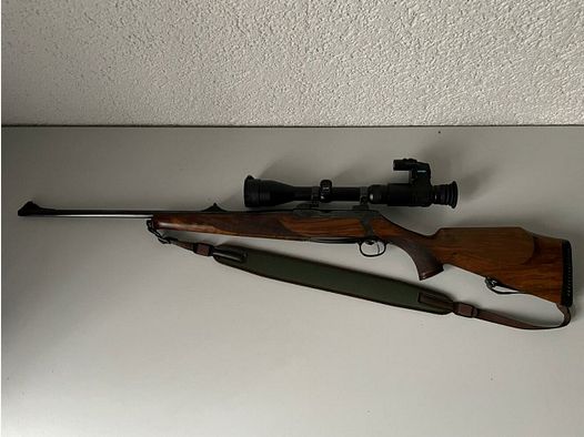 Sauer 202 Europa Luxus, Zeiss Diavari 2,5-10x50, Abs.4 Leuchtkreuz; PARD NSG NV007S