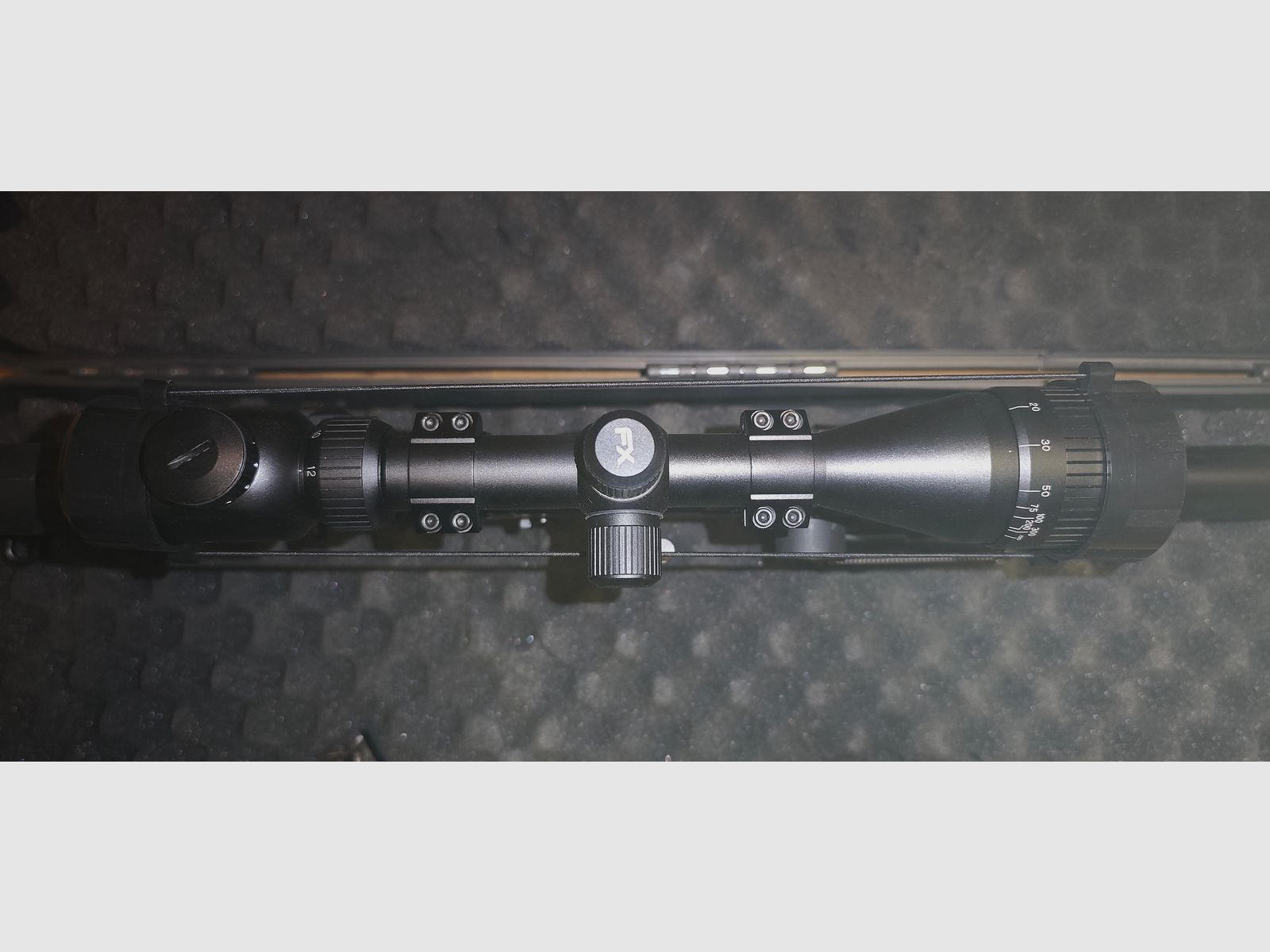 FX-Dreamline Tactical con marca F, calibre 7,62mm Diabolo, imagen 3 de 4