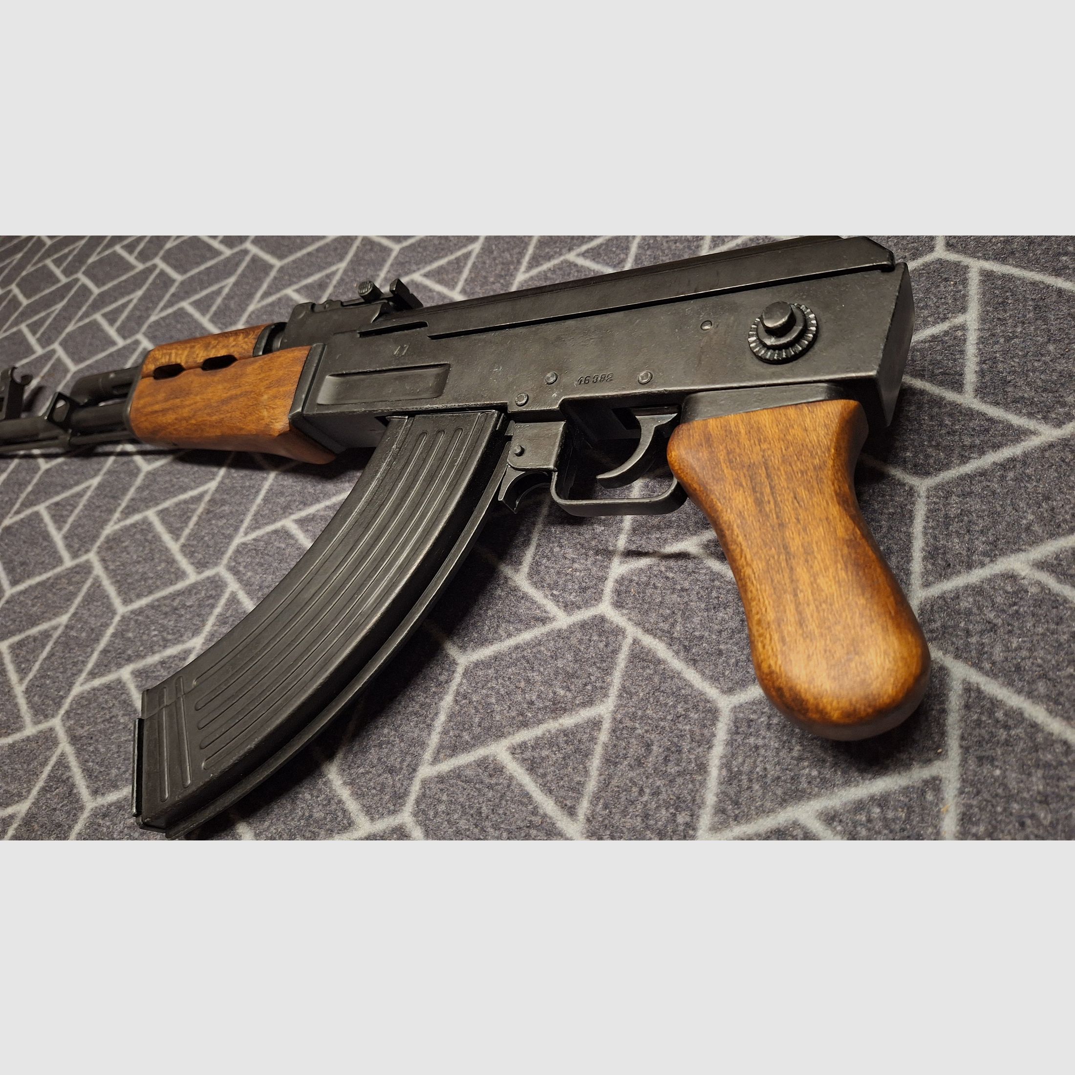 AK47 assault rifle DENIX model