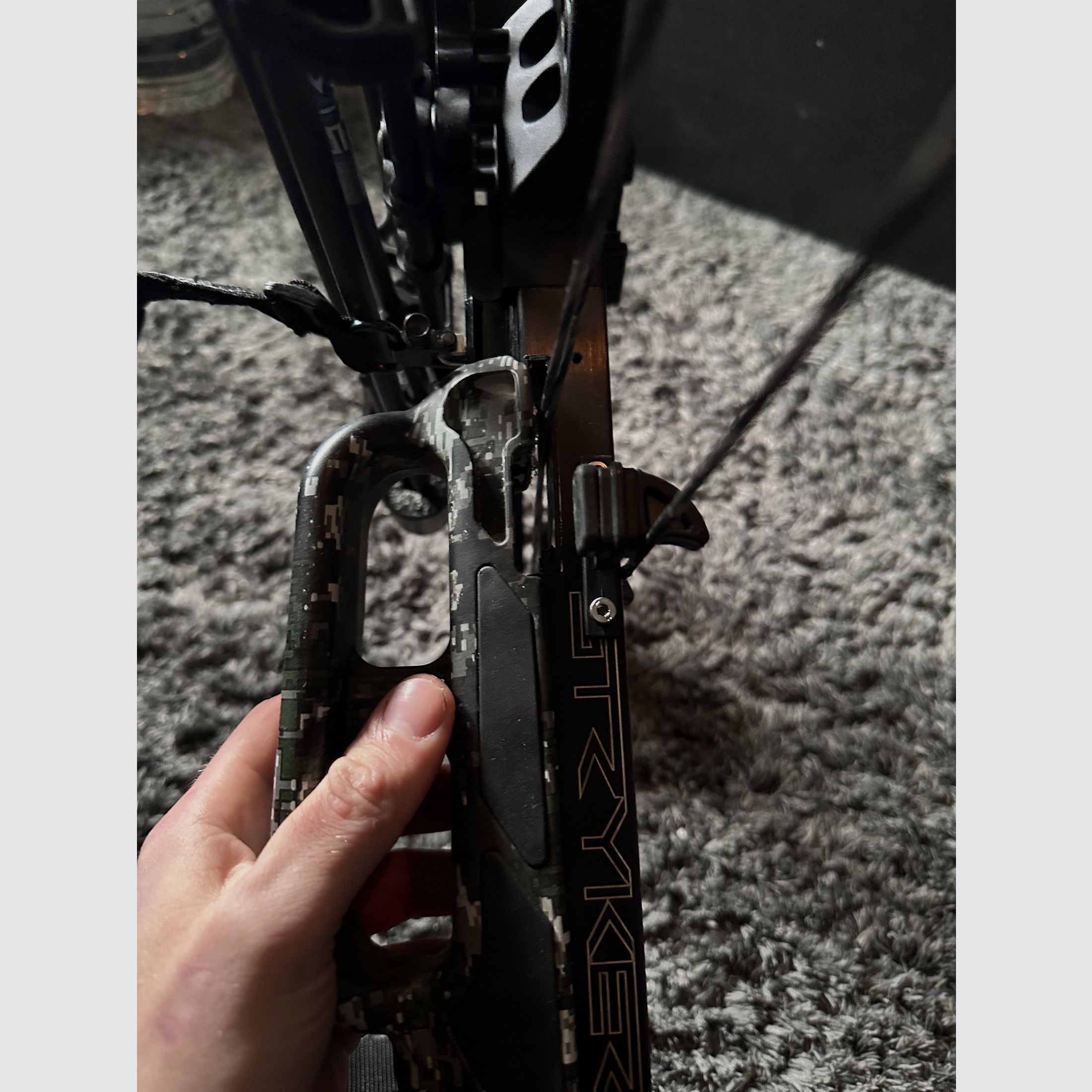 Stryker Strykezone 380 the walking dead armbrust