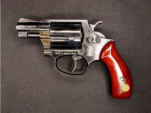 Smith & Wesson Chiefs Special revolver a salve calibro 9mm R.K. brunito (PTB 794) con impugnature in legno