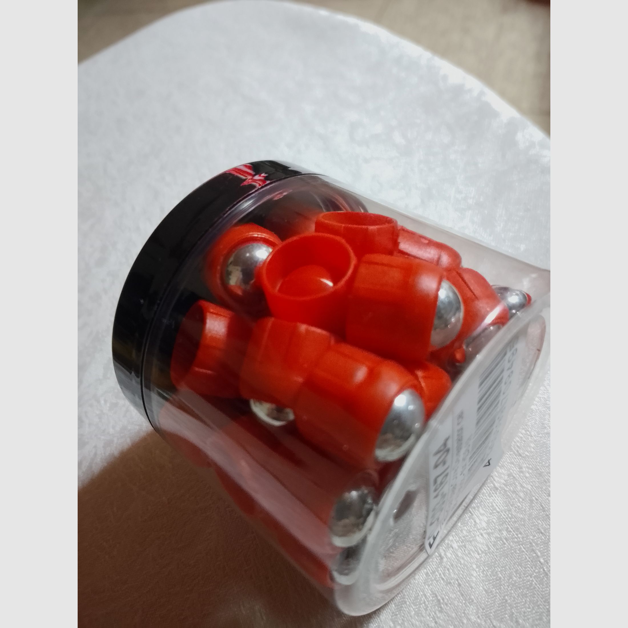 Kulki stalowe z czerwonym plastikowym ramieniem w kal. 68 amunicja Devastor do pistoletu Razor Gun dla hdr68 hds68 pociski stalowe 40 sztuk nowe