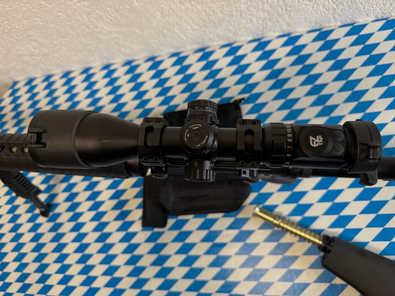 Selbstladebüchse Sabre -Defence XR15 20“ ( M16) mit ZF und Zweibein