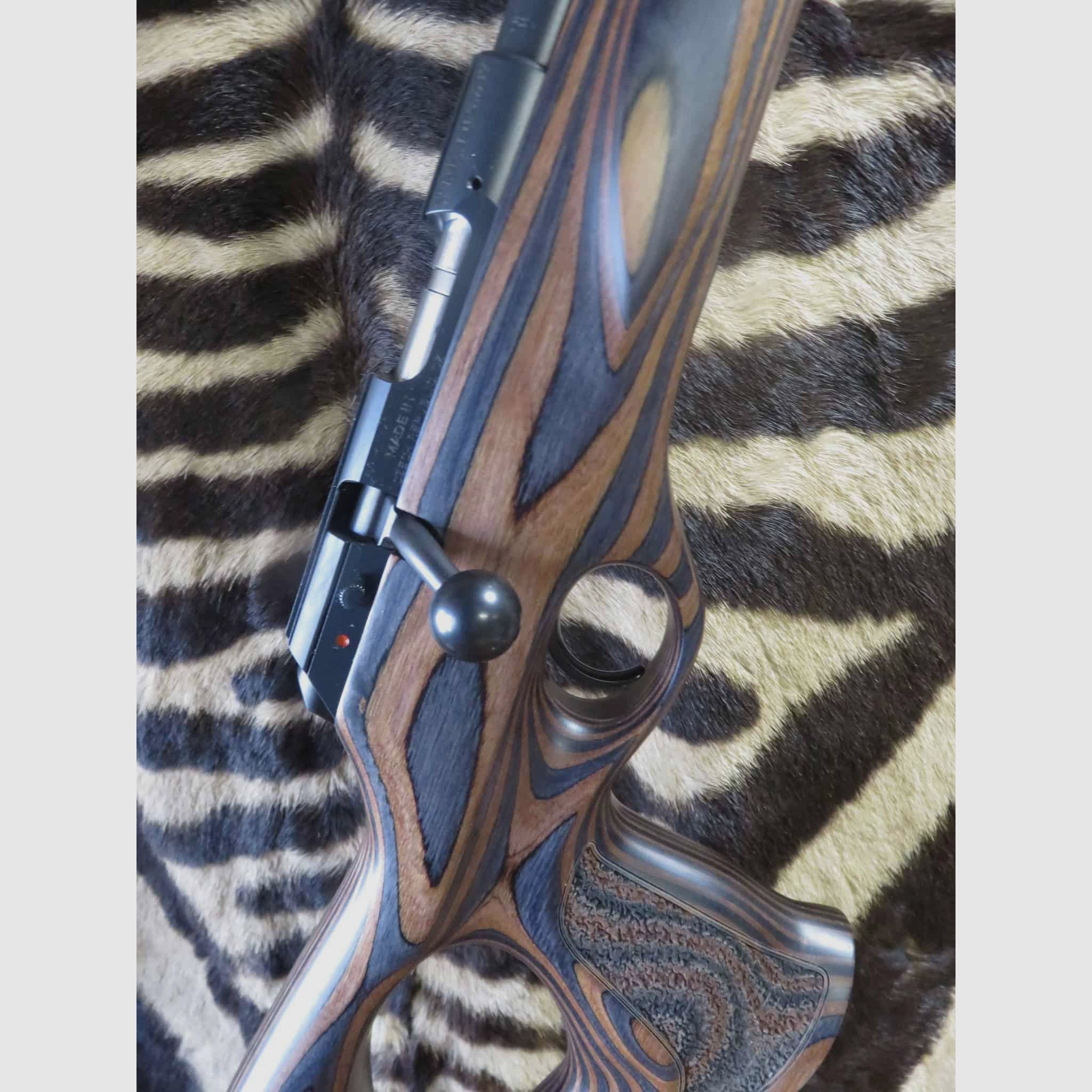 Carabine CZ 457 Thumbole cal.17HMR canon 52 cm varmint fileté 1/2×20, image 5 sur 9