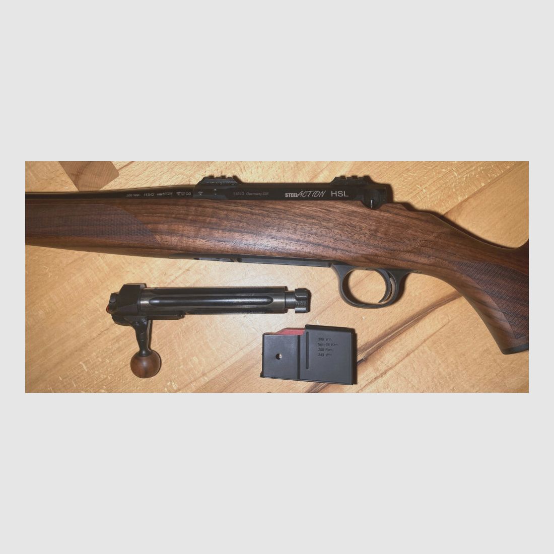 Stalowa Akcja HSL Drewniana Kolba HK 3