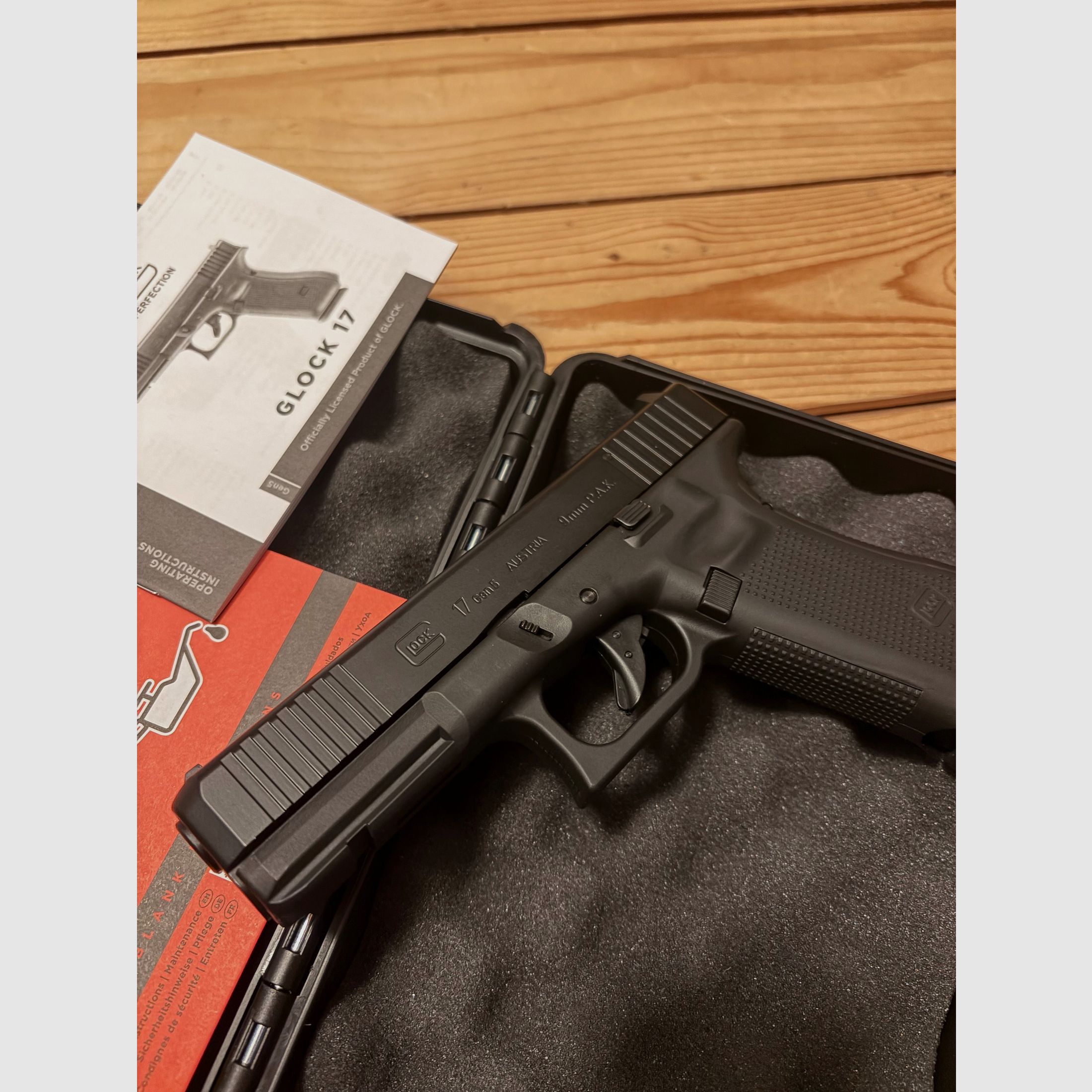 Glock 17 Gen5 9mm Pak