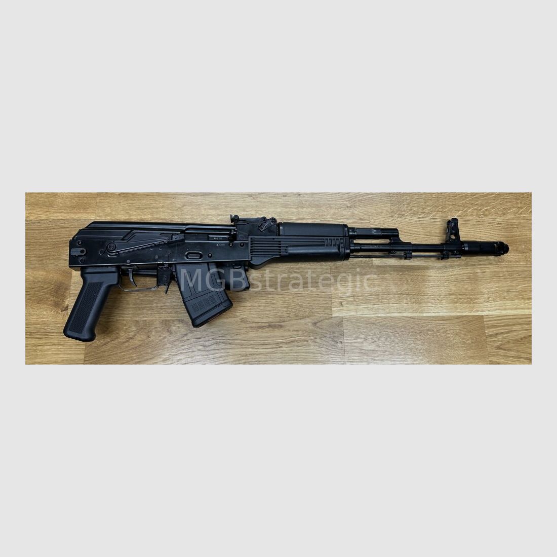Kalashnikov USA - KR103 SFS con culata plegable 7,62x39 1/1 réplica civil de la legendaria AK103 - Sistema AK47 AKM AK74 - KR-103 SFS – Rifle de Plegado Lateral 7.62x39mm – Forjado en Frío