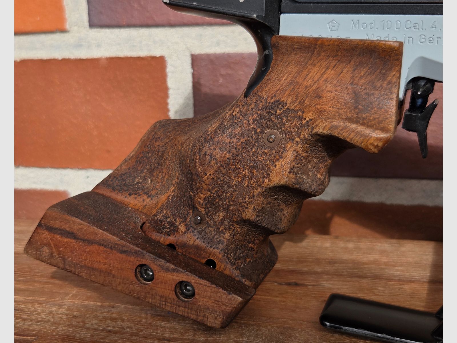 Feinwerkbau LP 100 met Morini grip, afbeelding 5 van 16