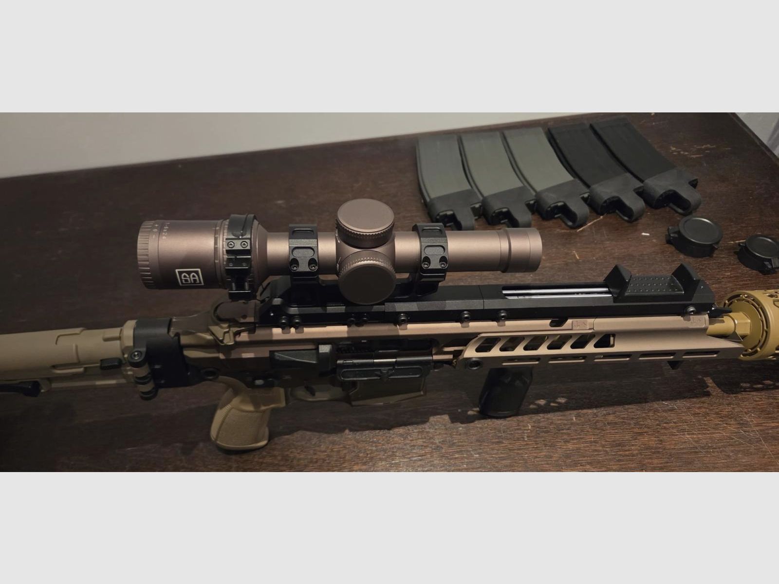 APFG Spear LT mit SURG Upper und Zubehör