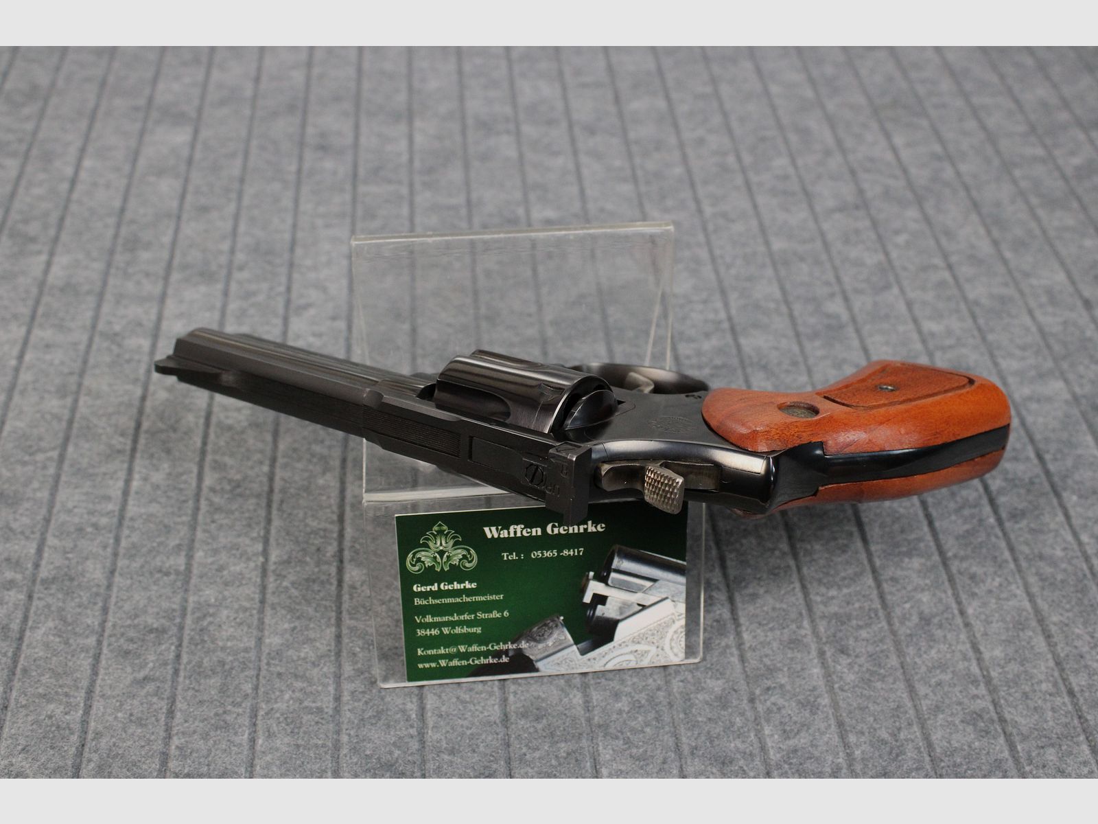 Taurus Brasil Mod. 669 .357 Mag. 4" Revólver