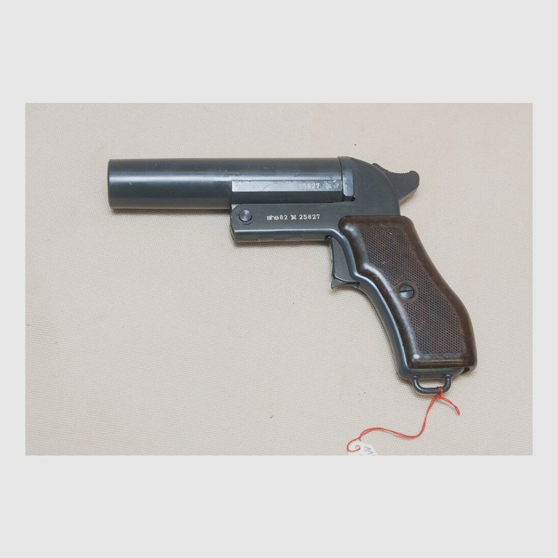 ella pistola de señal calibre 4 26,5mm