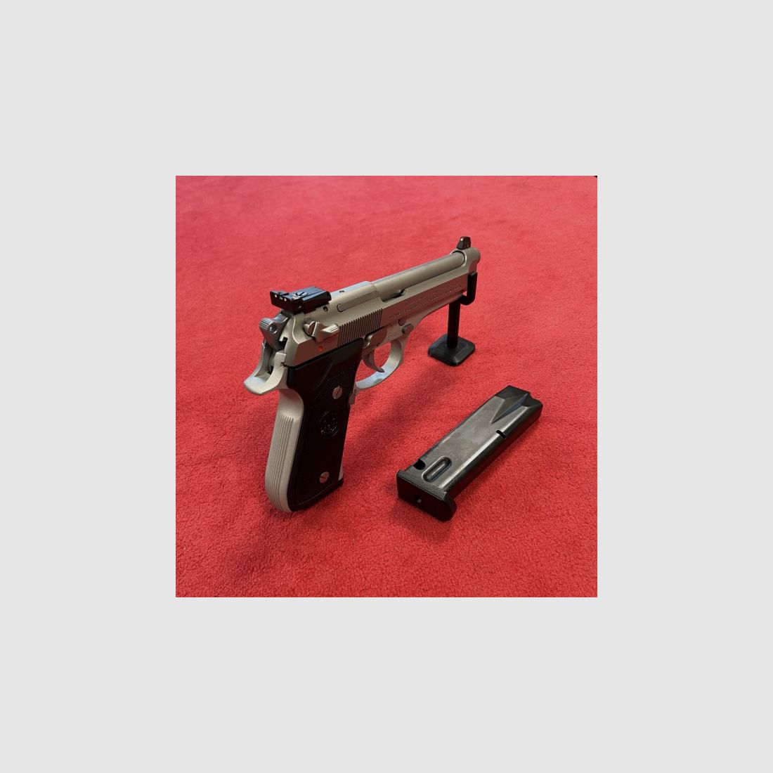 Beretta 92FS - Kal. 9mm Luger mit Koffer & Ersatzmagazin