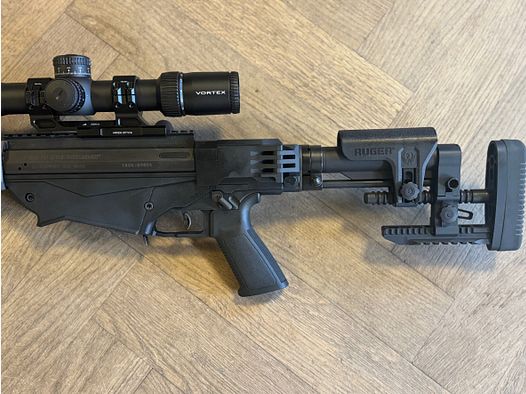 Ruger Precision w .338 Lapua Magnum