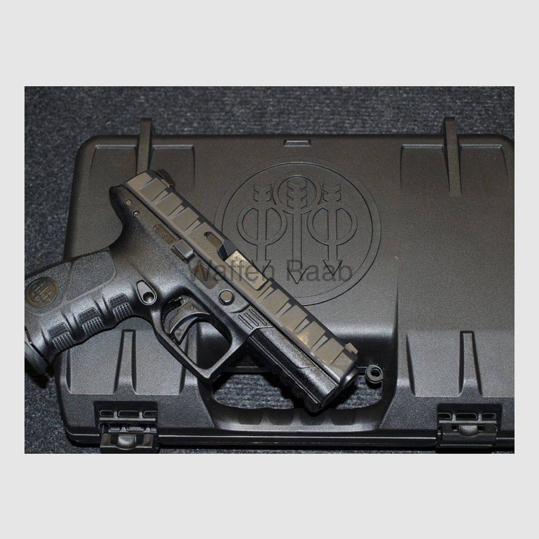 Beretta APX