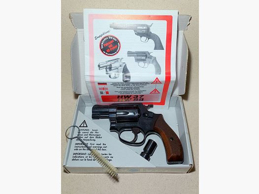 Weihrauch HW37 cal. 9mm R.K. (PTB 887) mit Holzgriffschalen OVP sehr gut erhalten.