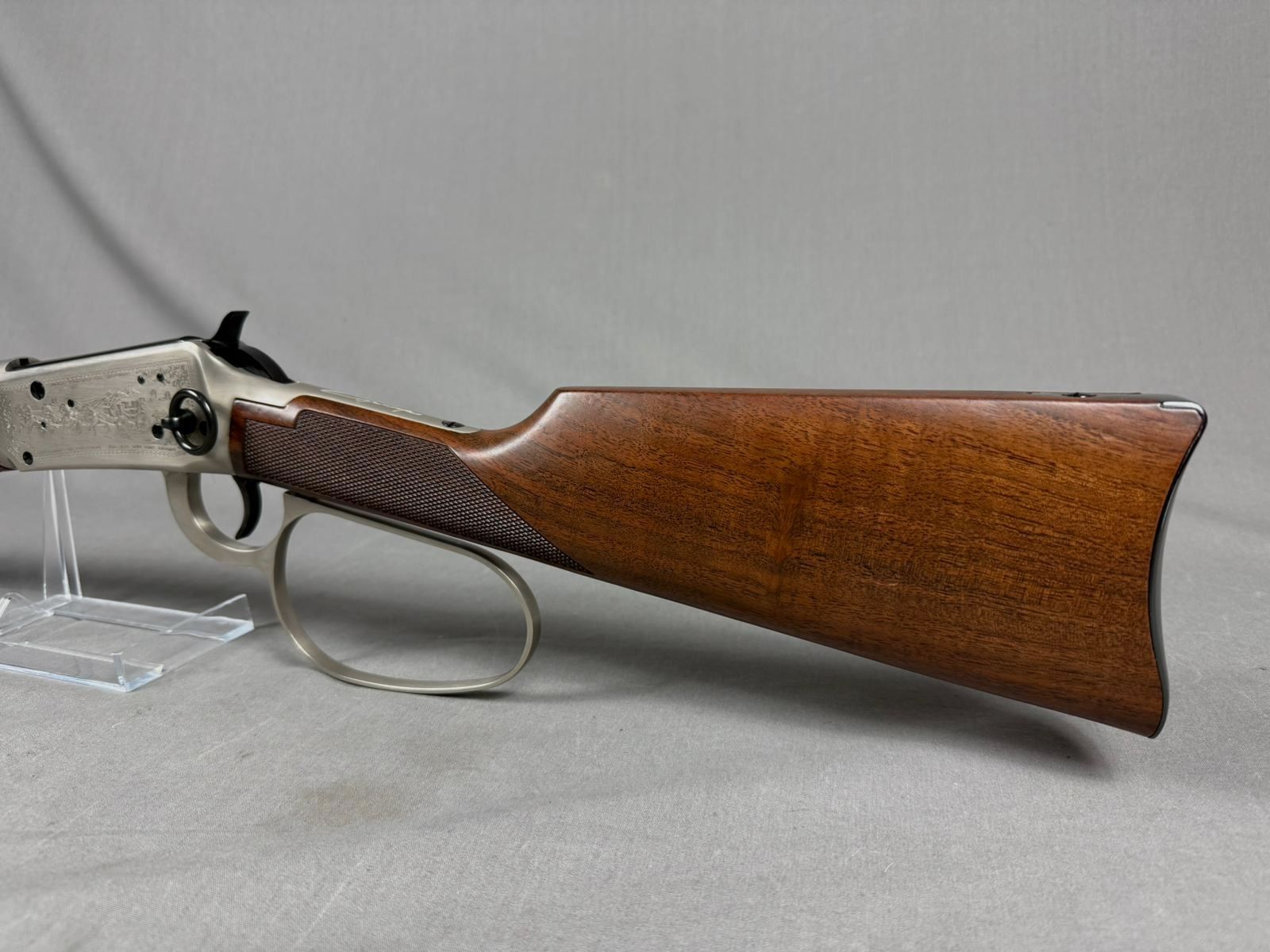 Winchester Mod. 1894  "John Wayne Commemorative"   (.32-40 WCF)