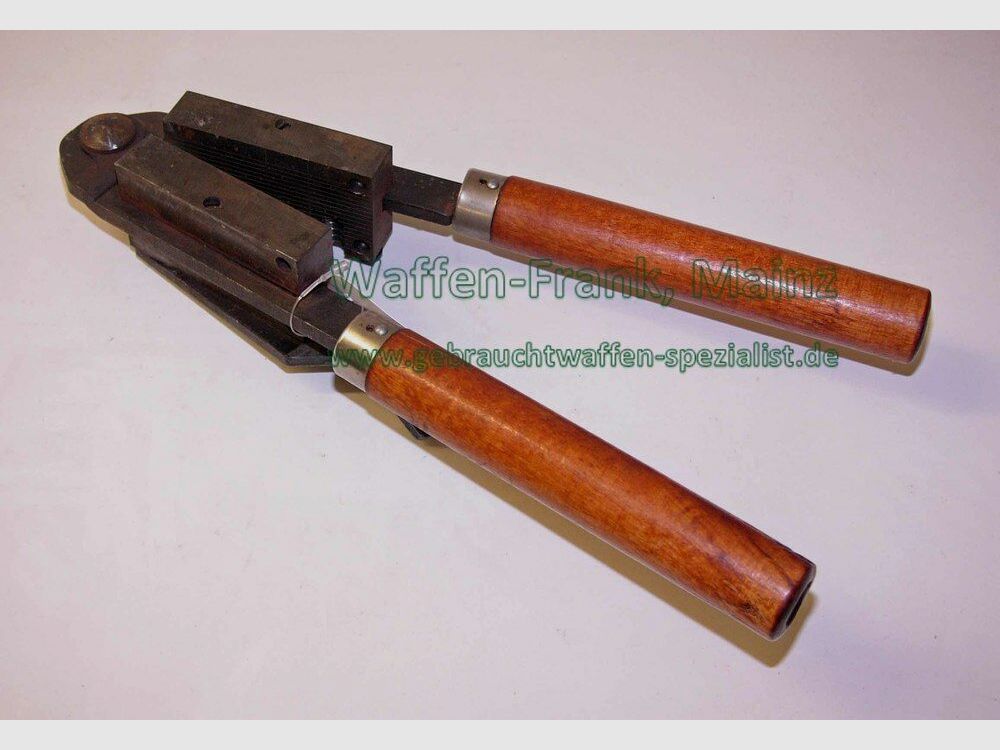 Lyman, EE. UU. molde de fundición con pinza de agarre