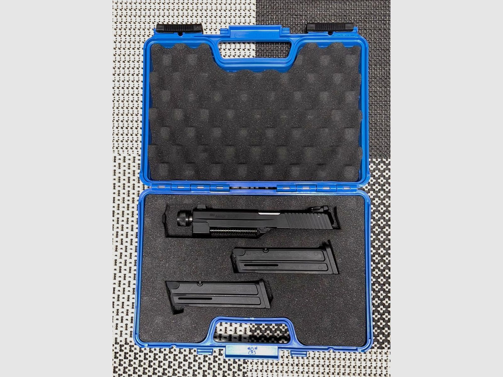 Original SIG SAUER X SIX 9 mm Para > MADE in GERMANY > Eckernförde!!! Set with WS .22 also Original SIG SAUER, image 3 of 4