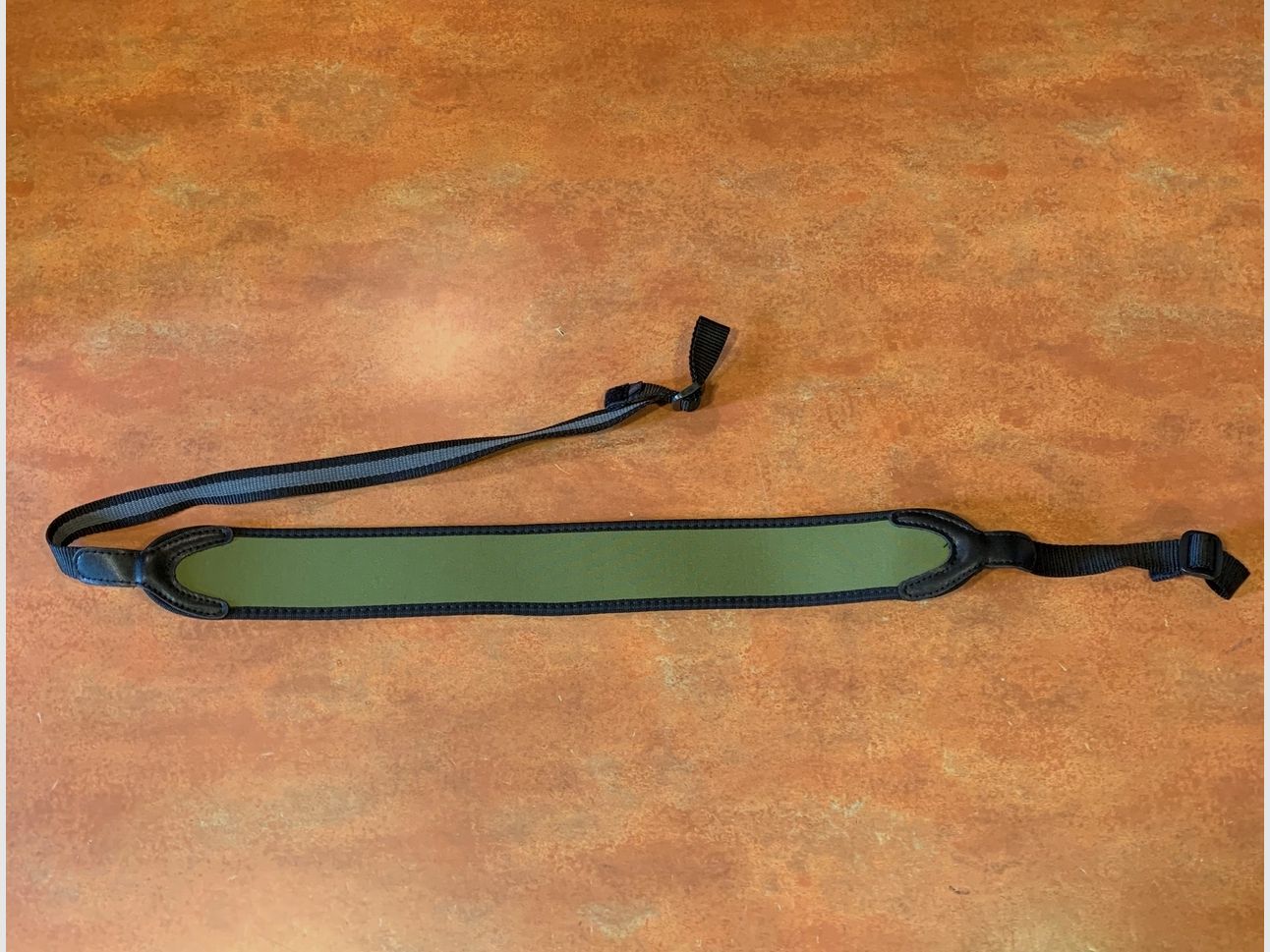 Gewehrriemen mit grünem Neoprenband, Bild 2 von 5