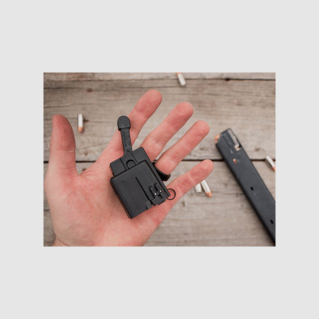 MAGLULA Lula Magazinladehilfe für AR15 in 9mm, Colt Standard