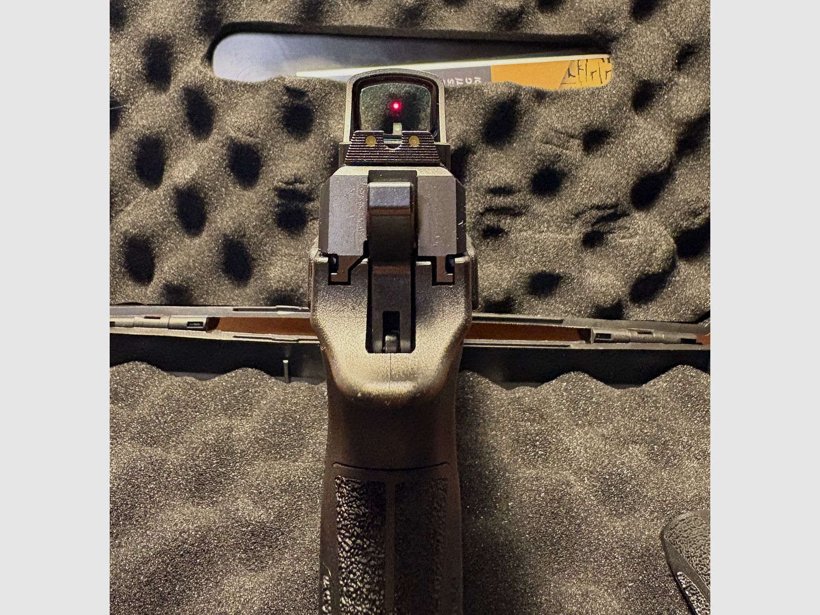 CZ Pistola P-09 F Nocturne optic Ready Set con HAWKE Endurance multi-Dot