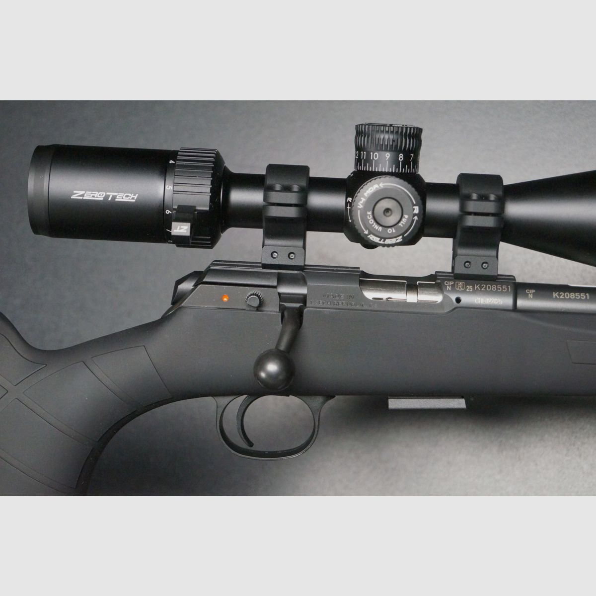 CZ 457 Varmint 22 LR inclusief richtkijker en demper, afbeelding 6 van 9