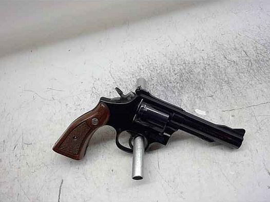 Revolver Smith&Wesson 15-6 Kal.38Spec.