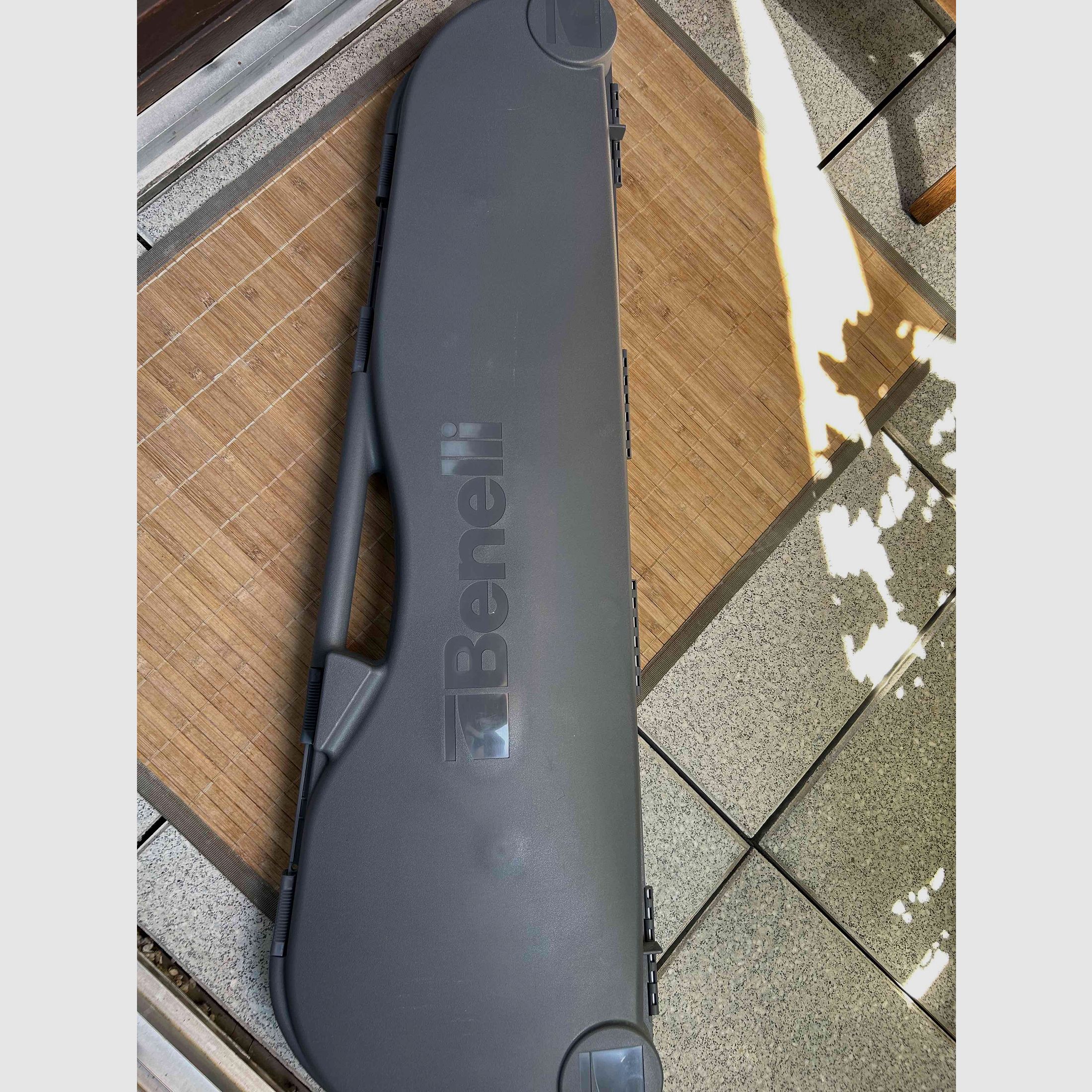 Benelli M2 ComforTech Black Flinte semi-automatisch 20/76 - 66cm *NEU* Zelfladende flinte semi-automatic shotgun 