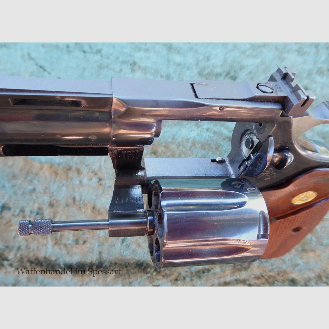 Revolver Colt Diamountback