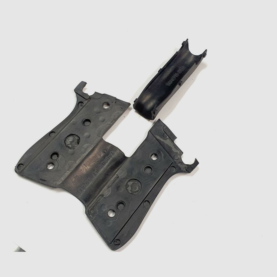 Pachmayr Pachmayr grips for Taurus PT-99 pistol, image 6 of 6