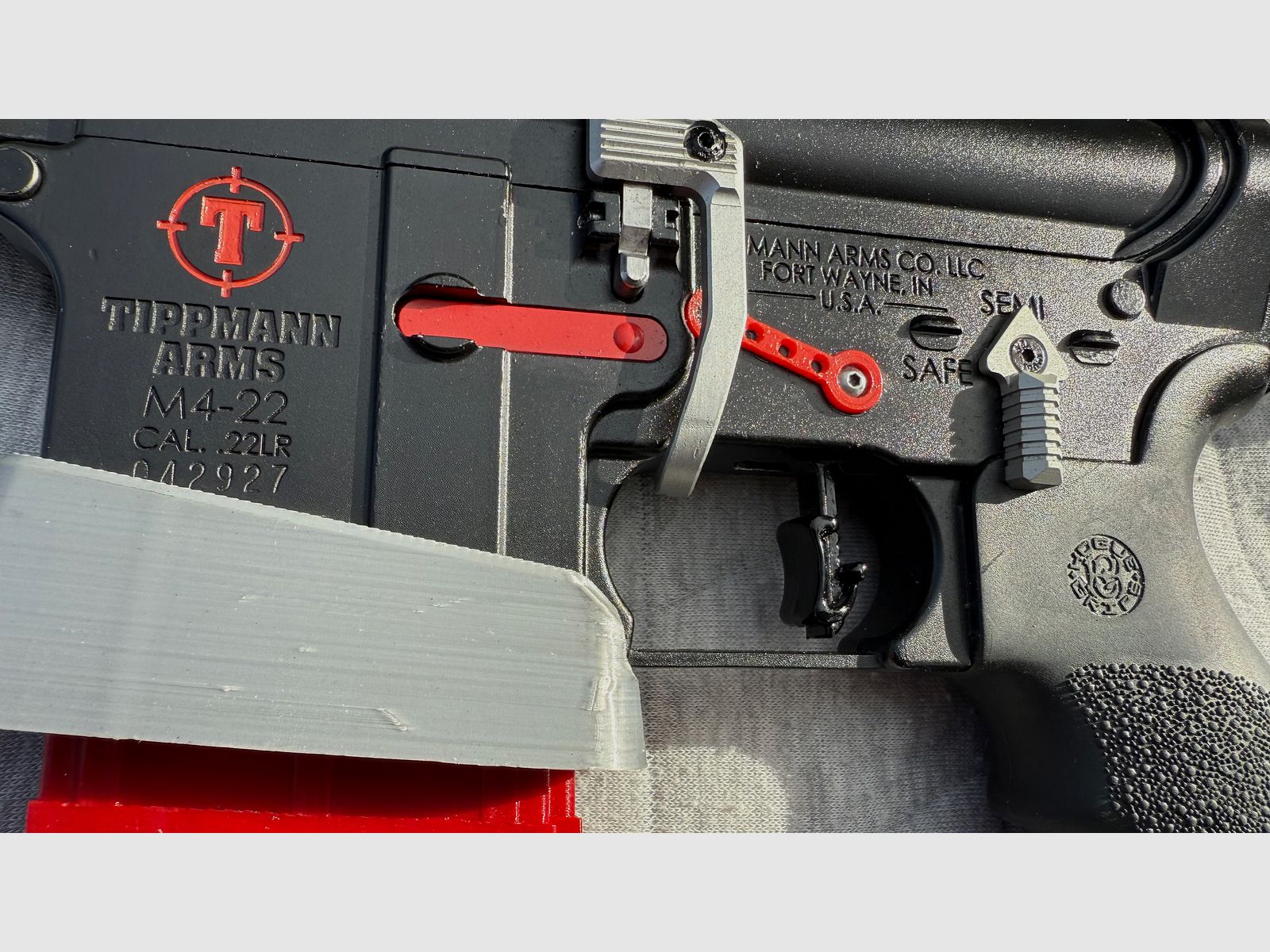 Tipppmann M4-22 Elite Red Line .22lr 16"  mit ZF 2,5-15x50 und Hipertouch  Competition 