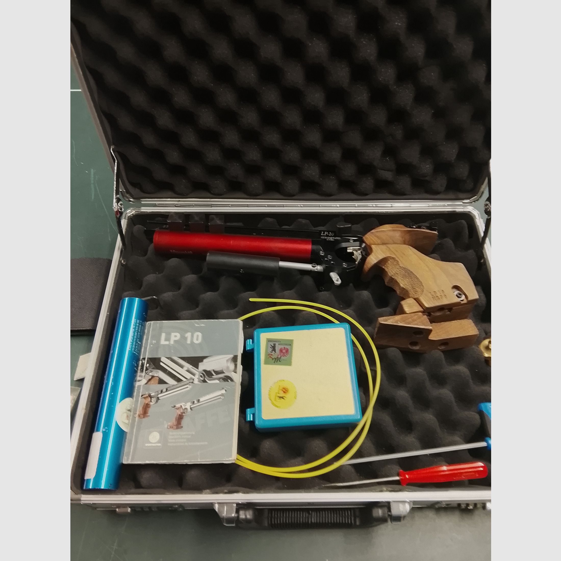 <p>pistola de aire</p>