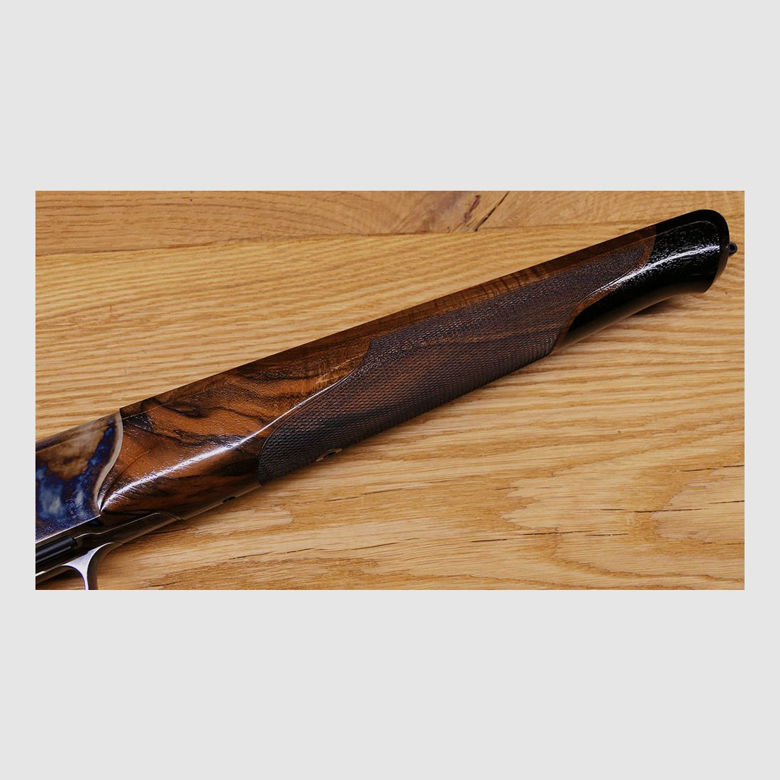 Blaser R8 loopstock met gekleurde hardening / staal systeem / glanzende afwerking / DROOM VAN HOUT EN STAAL