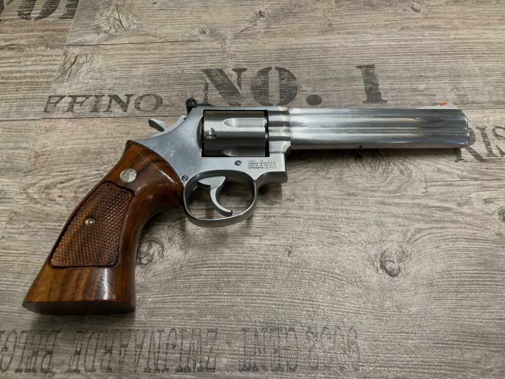 Smith & Wesson 686