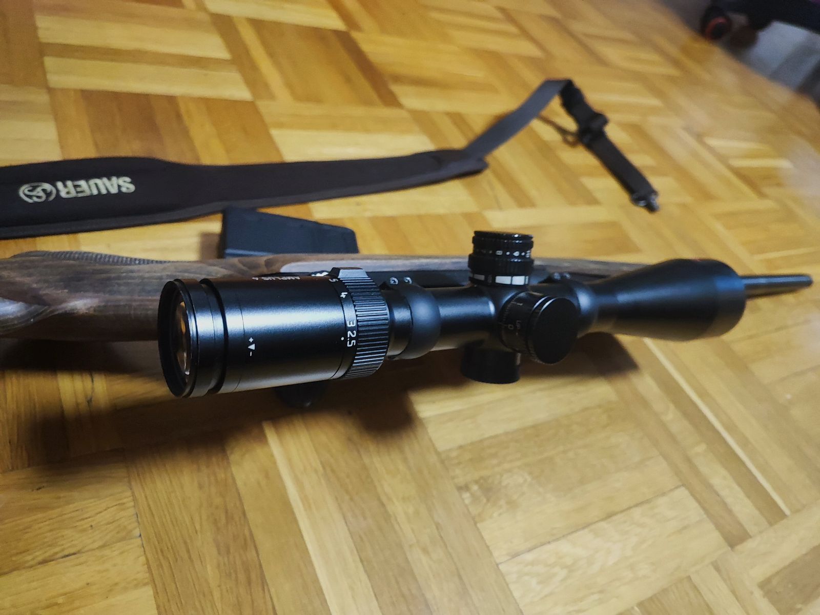 Sauer 100 Classic con Leica 2,5 -15x 50 308 win, immagine 4 di 4