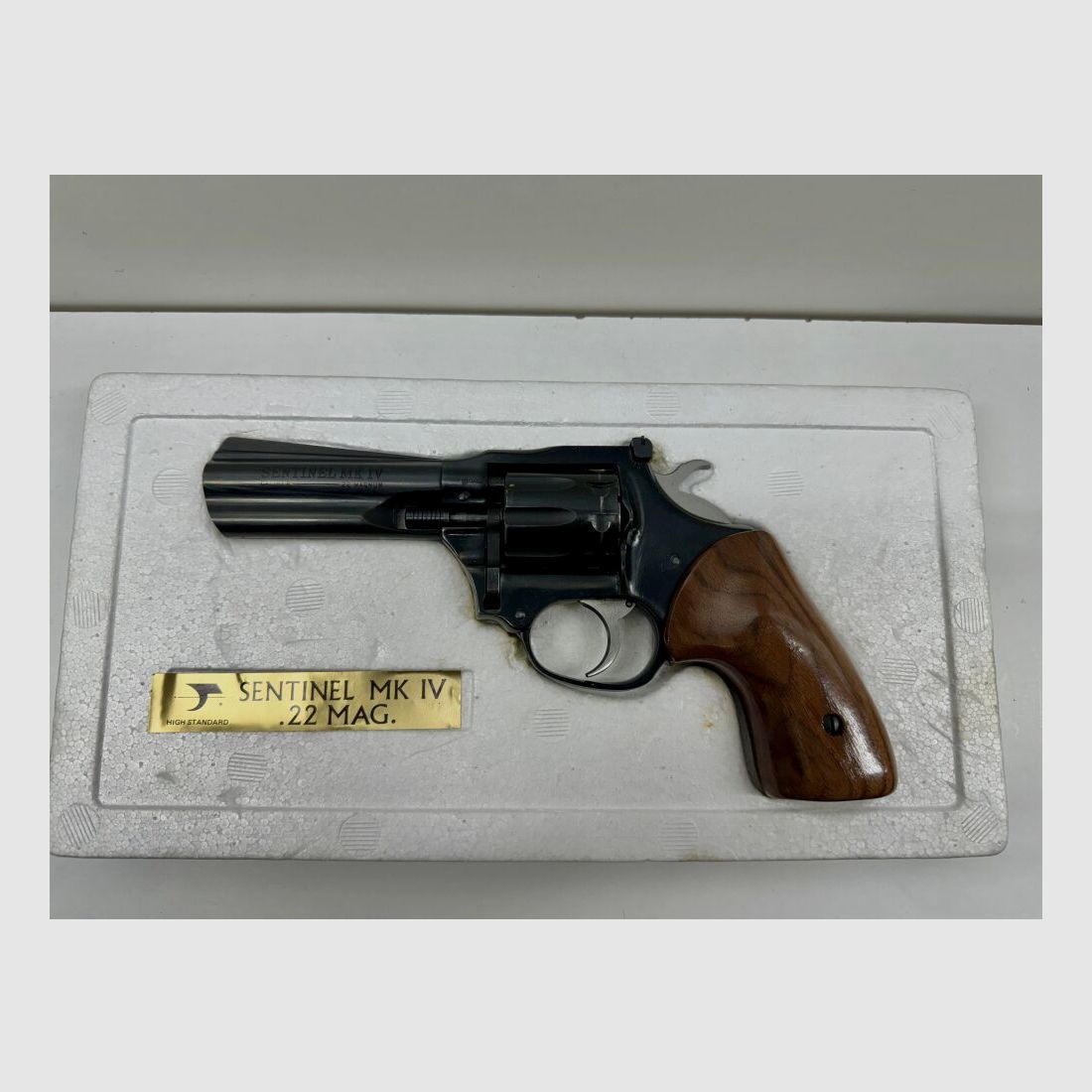 HIGH STANDARD Mod. Sentinel Mark IV - Waffen Friedrichs