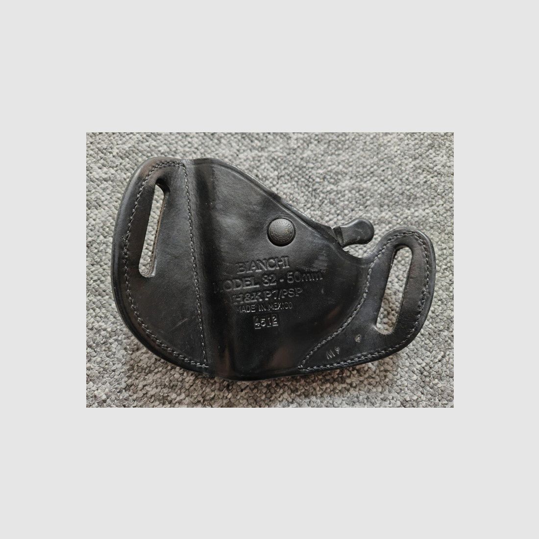 Bianchi Modello 82 Cintura in pelle Olandese per Heckler & Koch P7 / PSP / Umarex SP 9 / IWG SP 9 con leva di sicurezza per prevenire l'estrazione