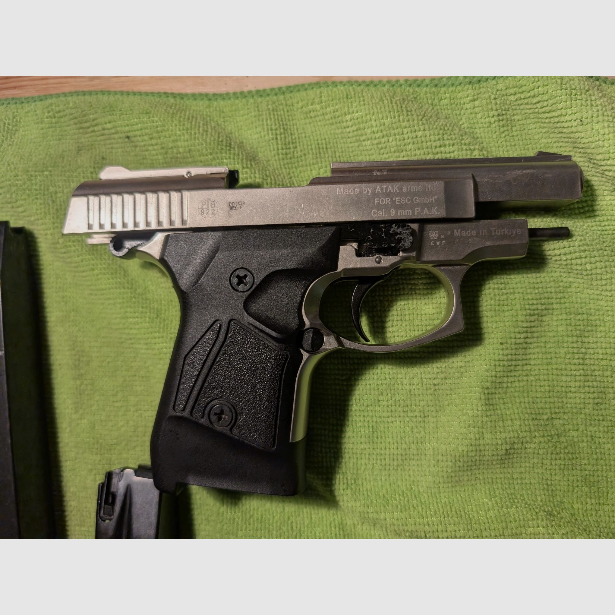 Zoraki Mod. 914 9mm P.A.K. PTB 922 incluido funda y 2 cargadores