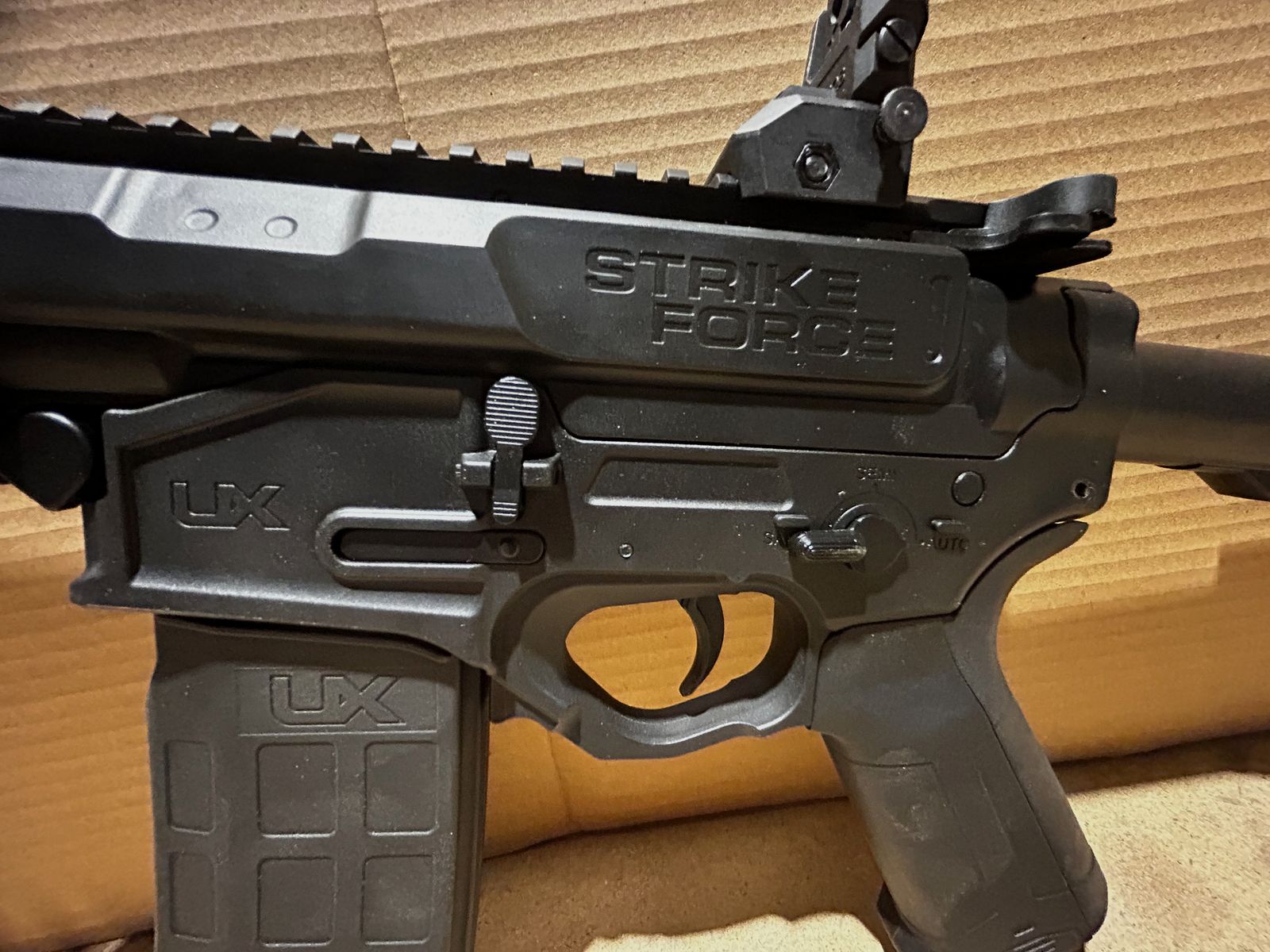 UX Strike Force 4,5 mm (.177) BB CO2 < 5,0 J