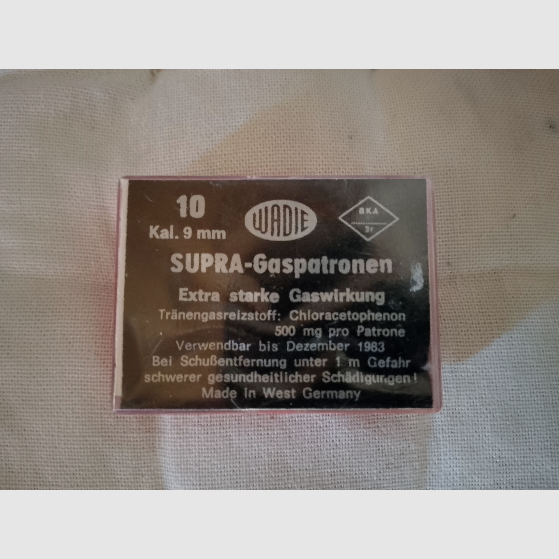 Browning Gpda9 Schreckschuss Pistole Ausführung Gold Ptb722 mit Platz und starken Gas Patronen 