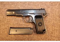 Pistola Tokarev cinese in calibro 9 mm Luger.