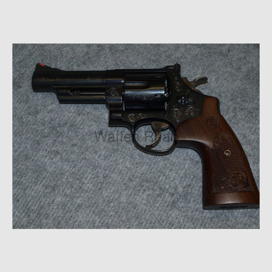 Smith & Wesson S&W 29 S&W 29 Engraved Carbon Steel