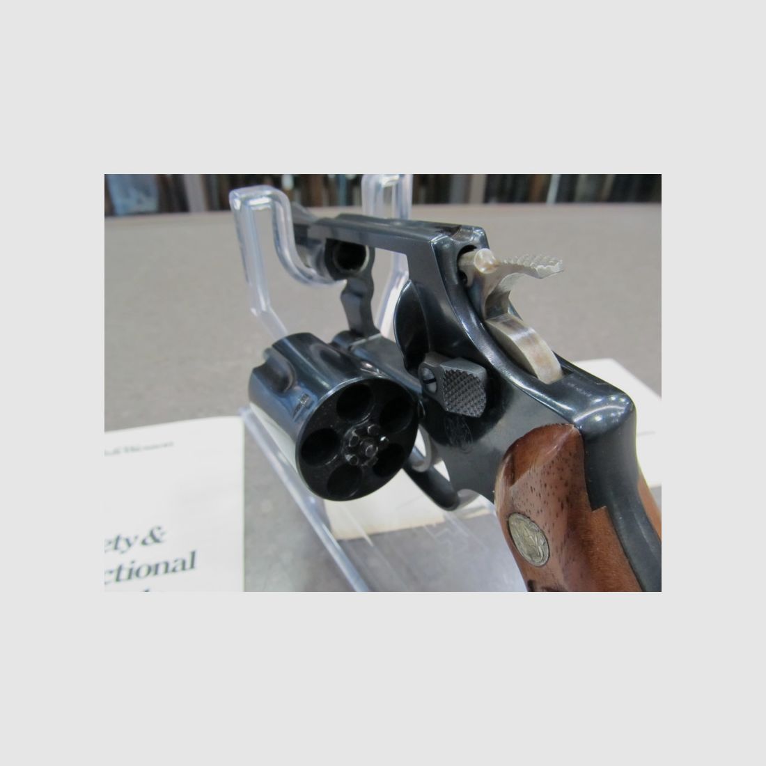 SMITH&WESSON 36 CAL .38 SPL used, image 5 of 7