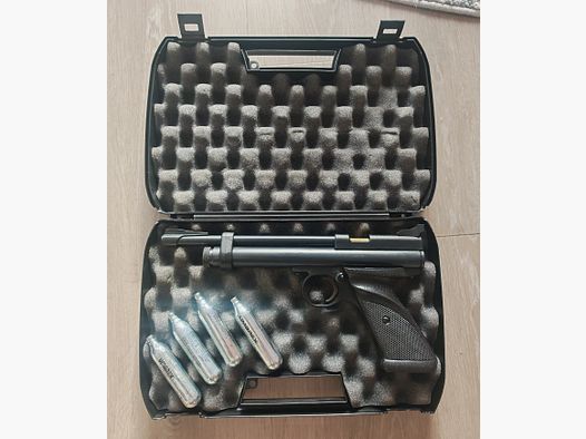 Crosman 2240, 5,5mm, mallette, comme neuf.