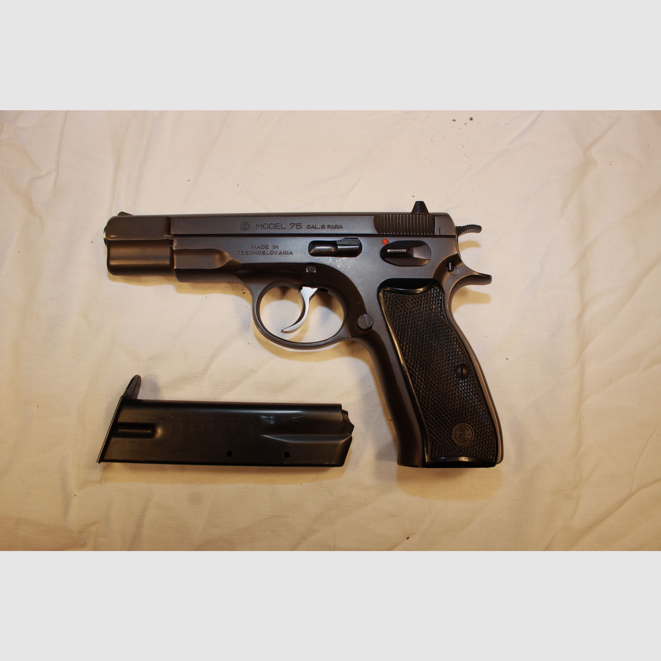 CZ 75.