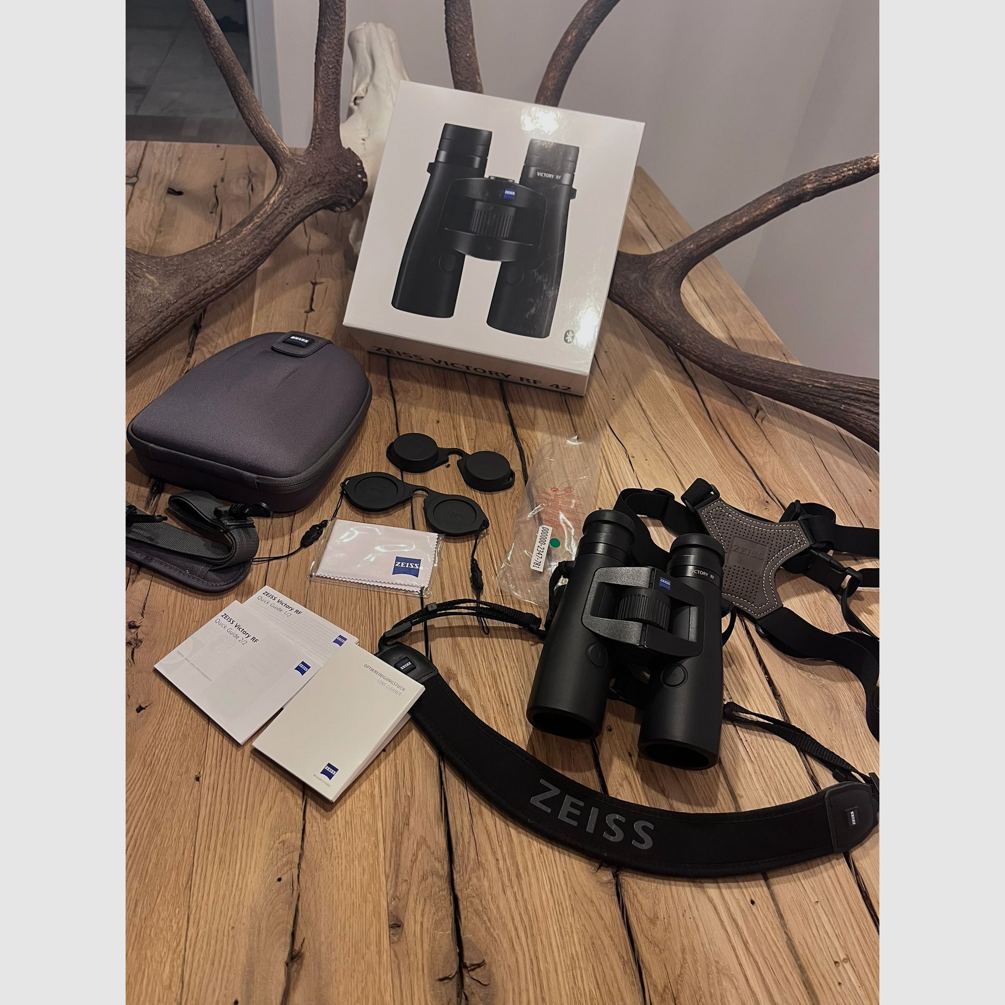 ZEISS Victory RF 10x42 – très soigné – emballage d’origine – contenu complet – ZEISS Harness, image 5 sur 7
