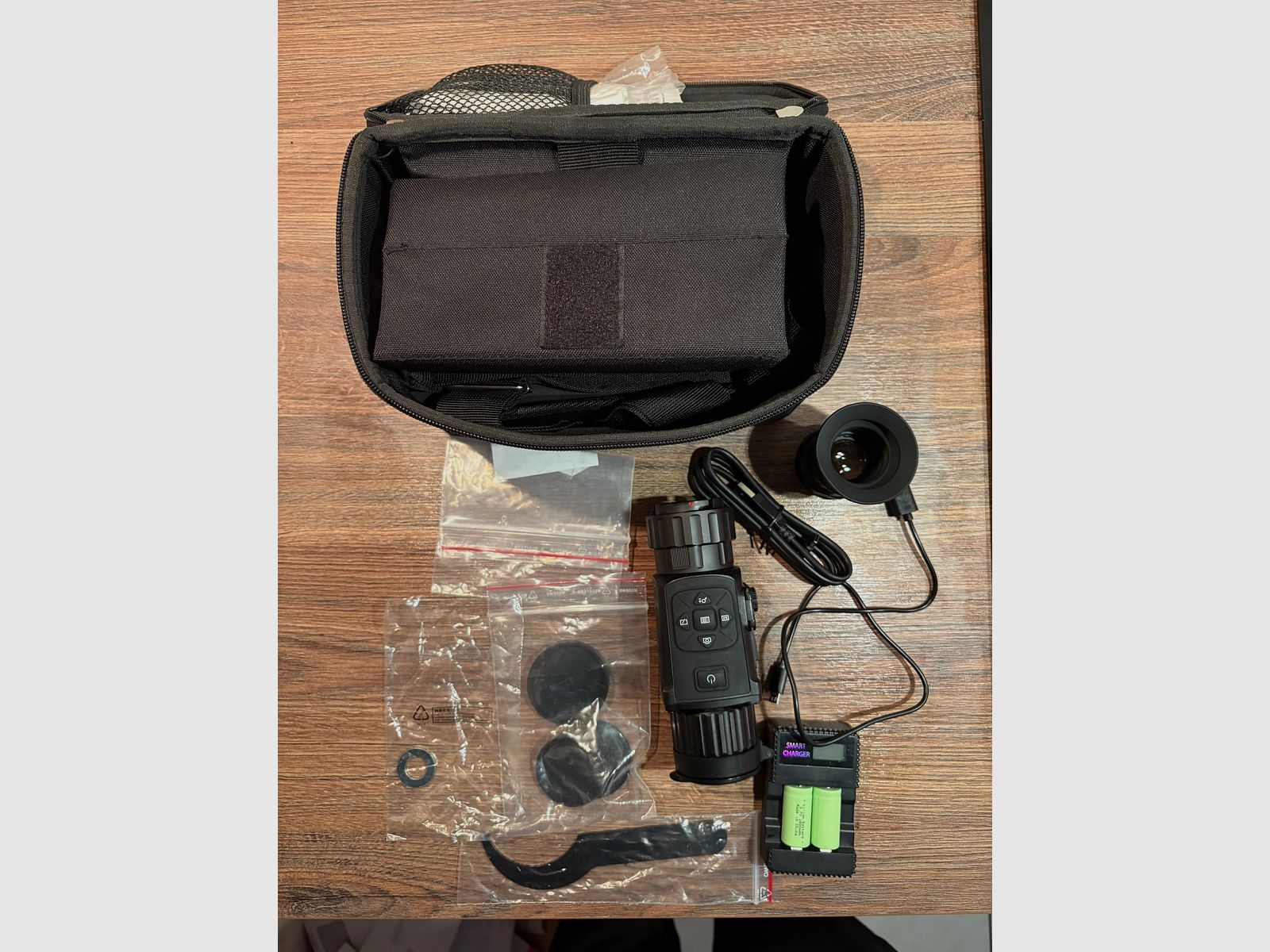 Komplettpaket: Wärmebild-Vorsatzgerät HIKMICRO Thunder