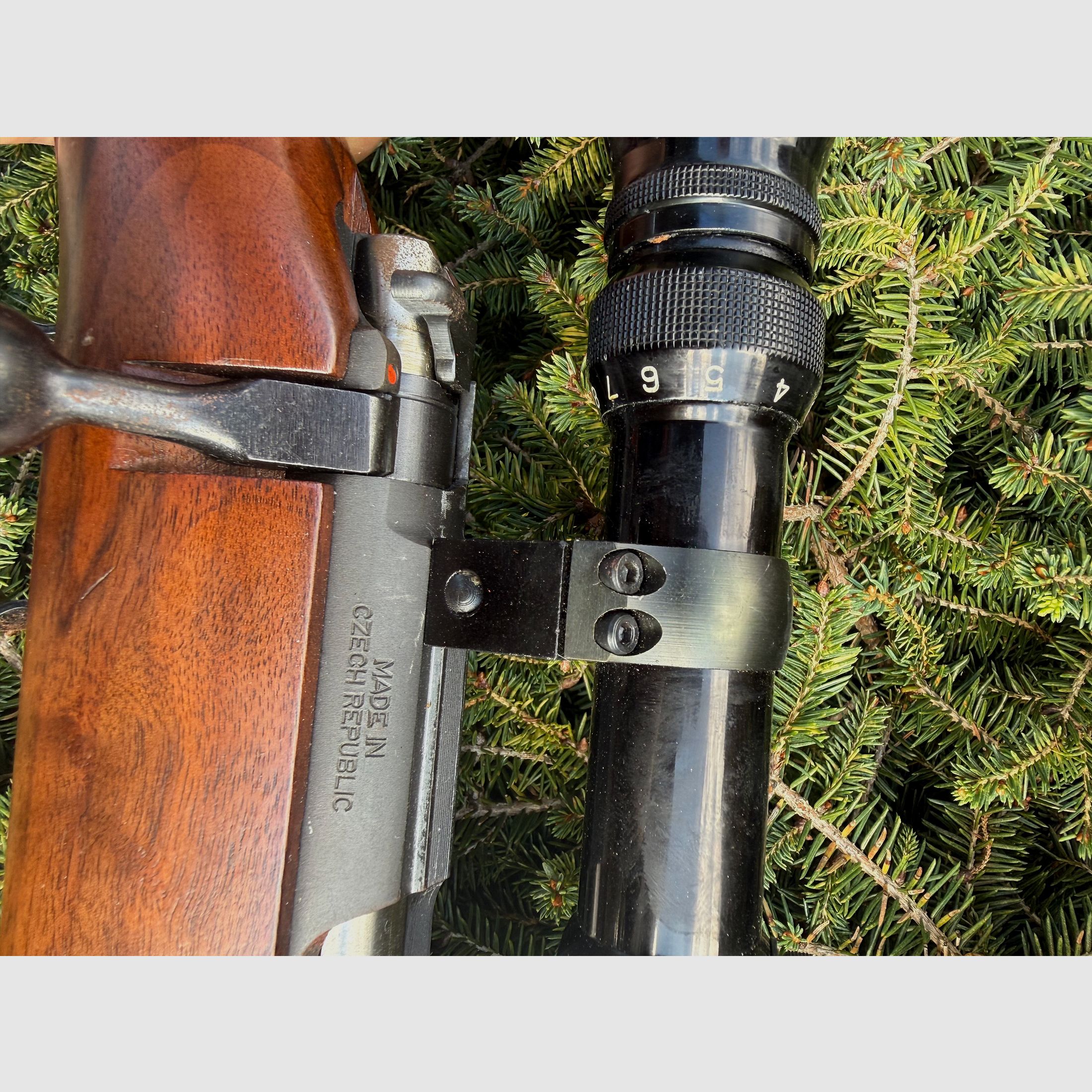 Carabine à répétition de petit calibre 22.lr Brünner avec optique 3-9x32