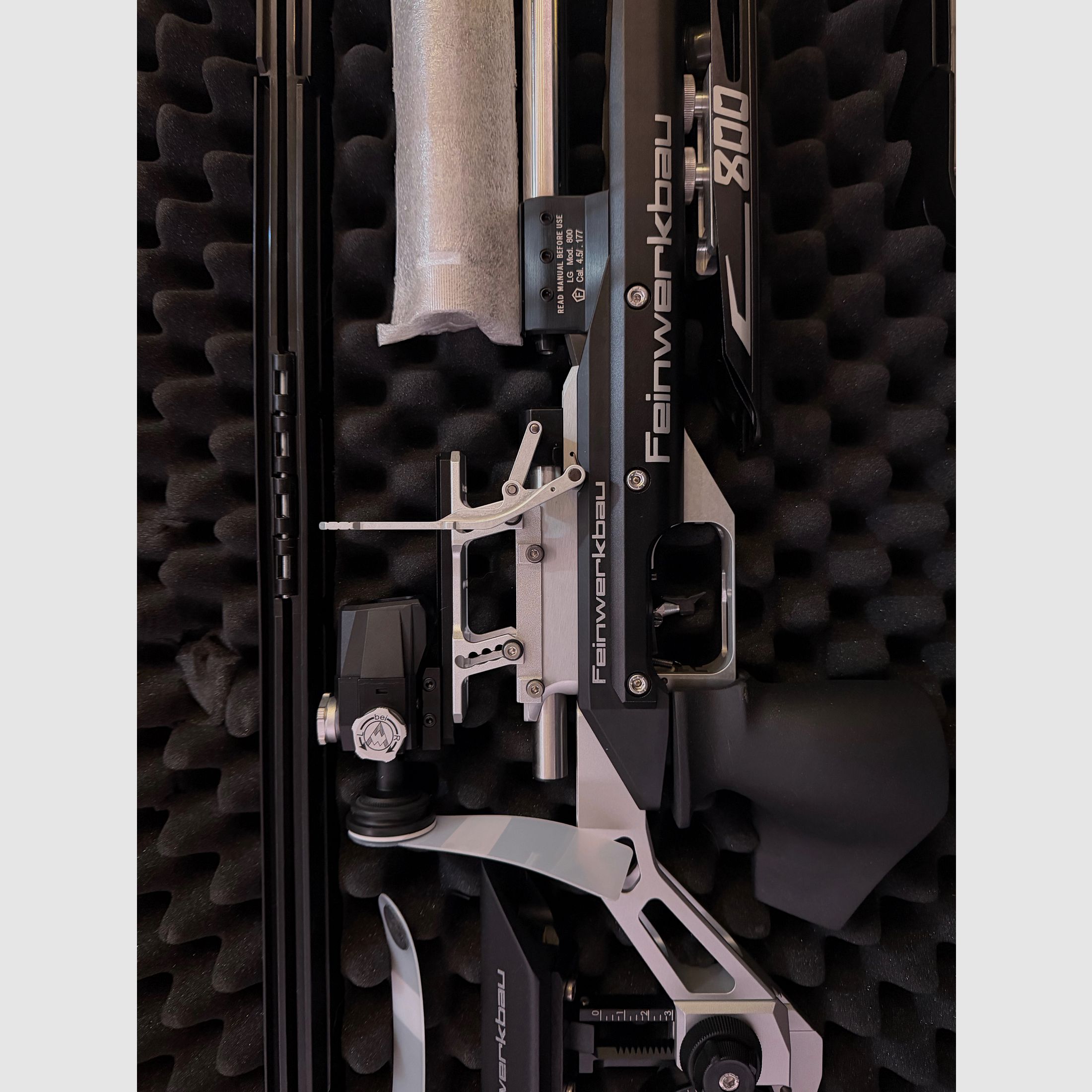 Feinwerkbau 800 Alu Silber/Sch Schaftkappe Comfort-Line / Grifgröße M